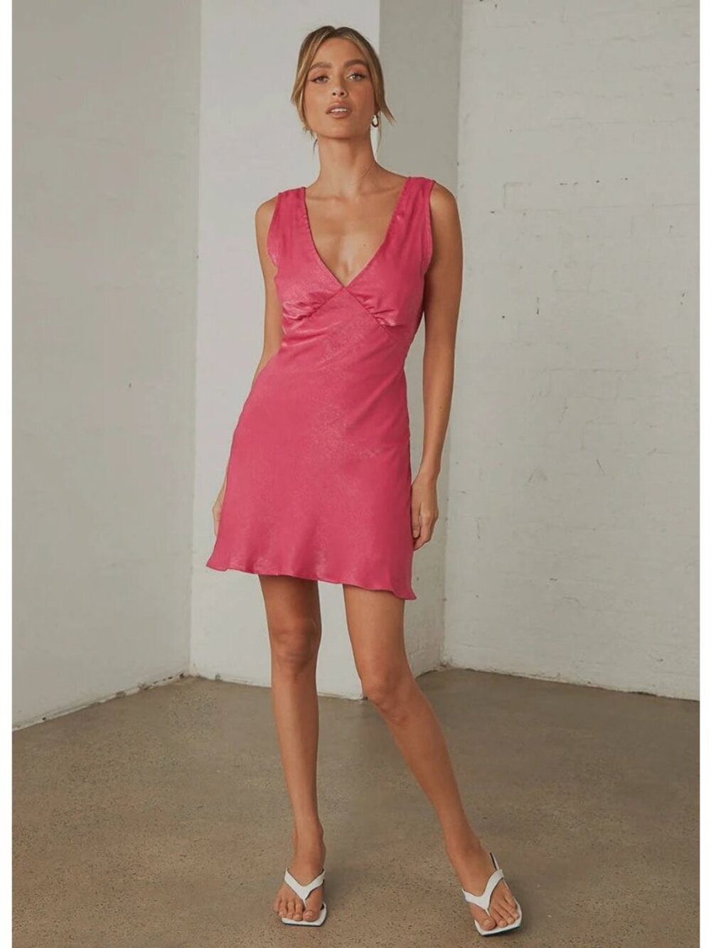 PEPPERMAYO Audrey Vintage Slip Dress NWT Satin Magenta Size US 2 Party - Picture 5 of 11